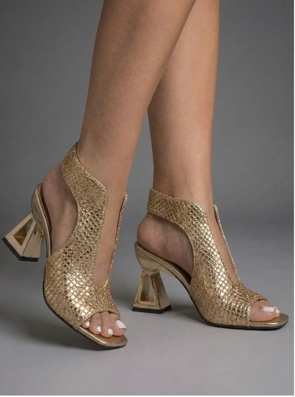Aura | Elegantes sandalias trenzadas