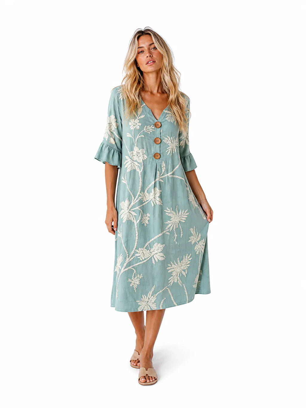 Vestido informal de mujer con estampado floral.